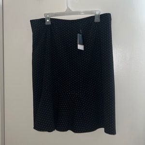 NINE WEST SKIRT. NWT. Black with Ivory polka dots.